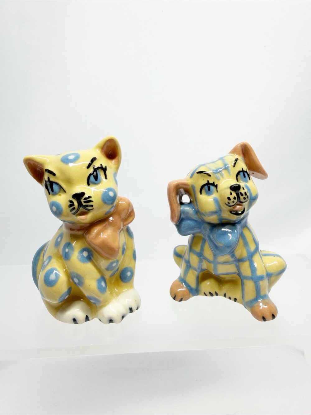 Vintage Ceramic Arts Studio Plaid Dog Polka Dot Cat Shakers Retro 1940s 1950s